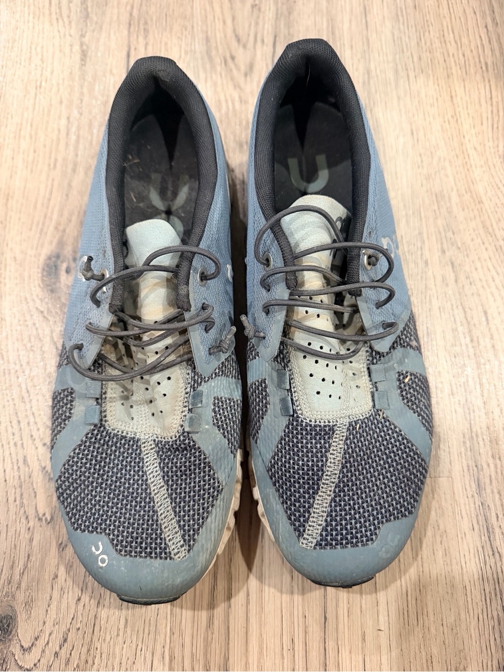 On Cloud 2.0 Women’s Size 8.5 Running Shoes Gray Black
